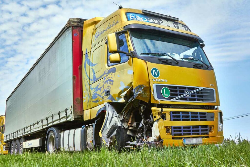 truck body repairs yellow HGV with accident damage